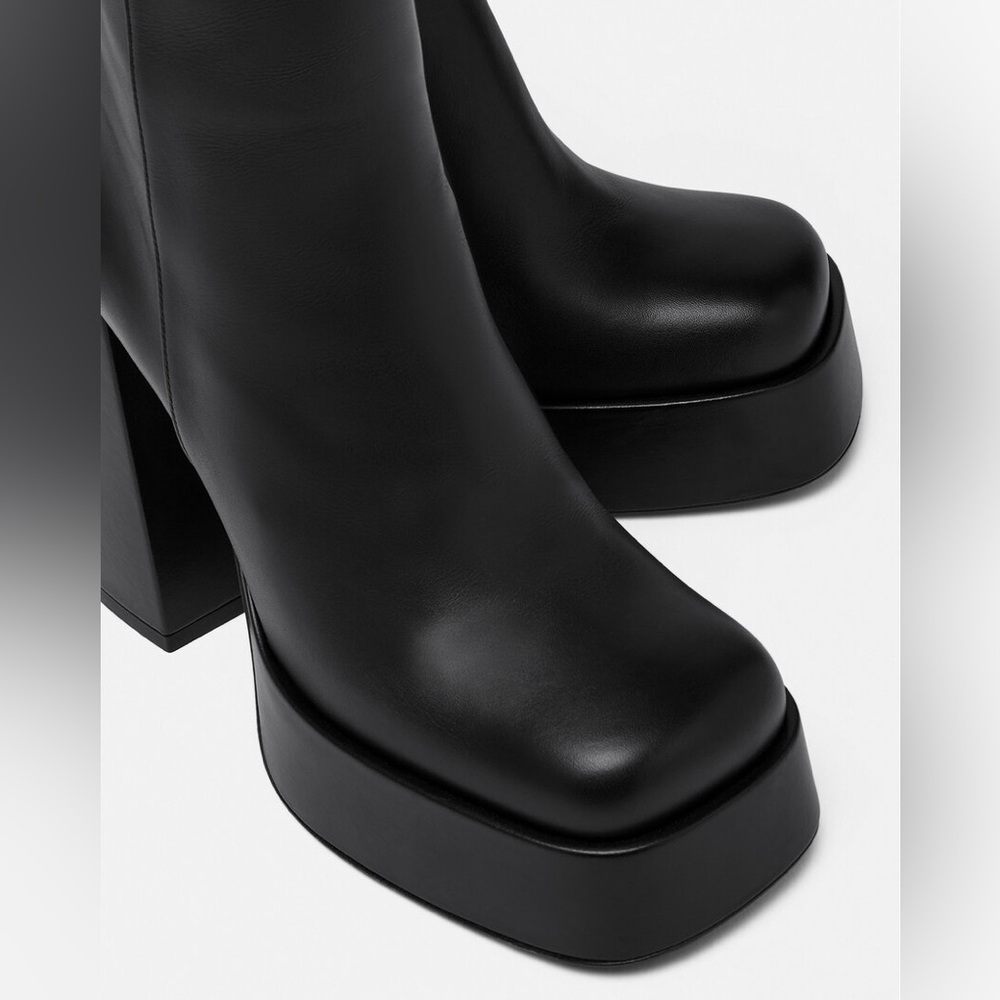 BNWT Versace Platform Boots! - Picture 2 of 5